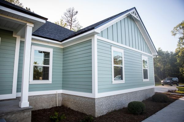 Damaged Siding Repair in Anoka
